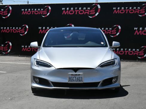 Used 2018 Tesla Model S 75D AWD/4WD image 2