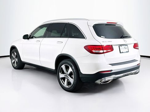 Used 2019 Mercedes-Benz GLC 300 4MATIC image 5