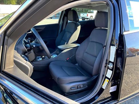 Used 2024 Chevrolet Malibu LT image 10