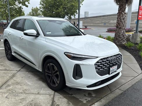 Used 2025 Audi Q5 Prestige image 4