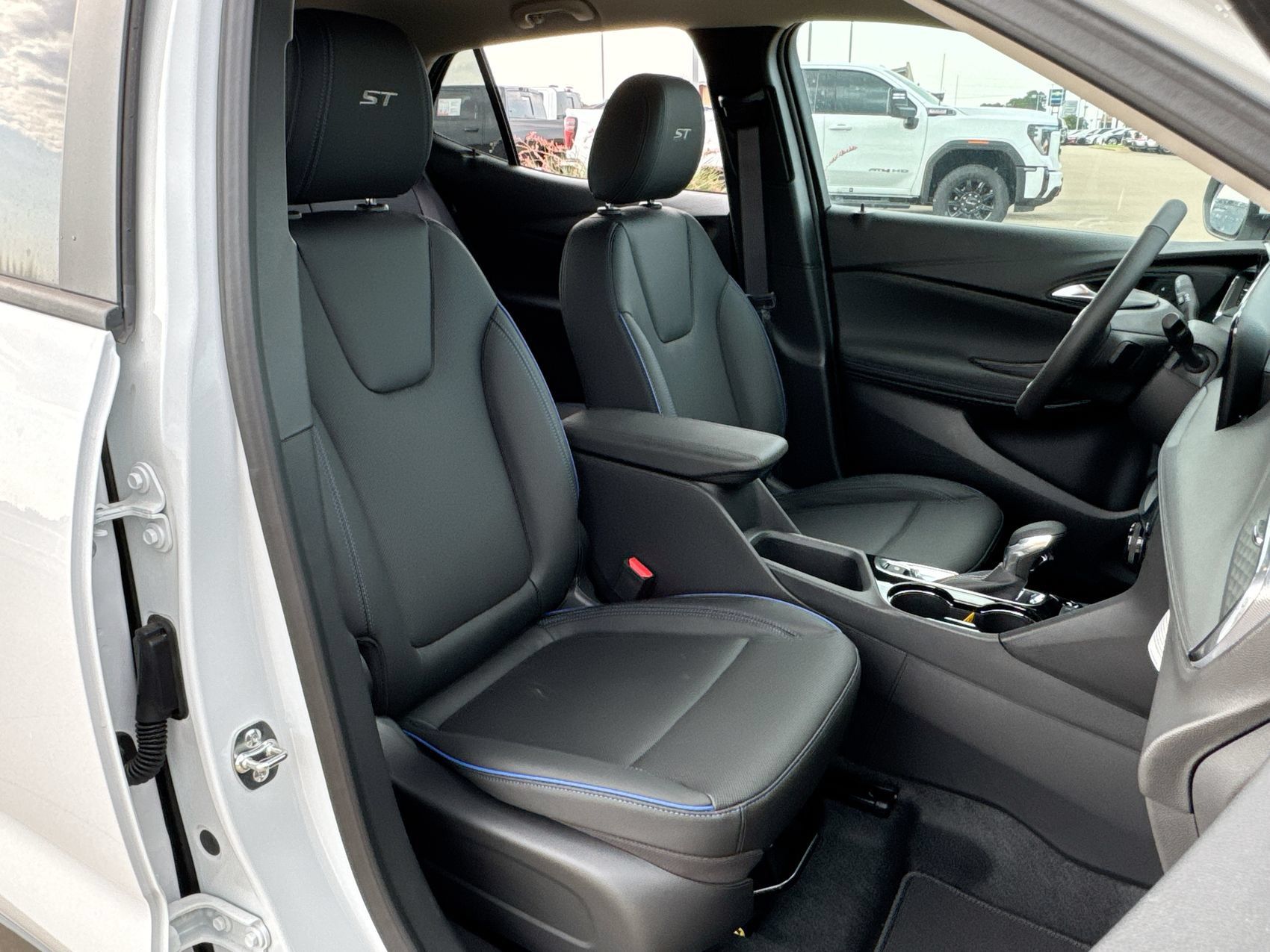 New 2026 Buick Encore GX Sport Touring w/ Comfort Package FWD image 23
