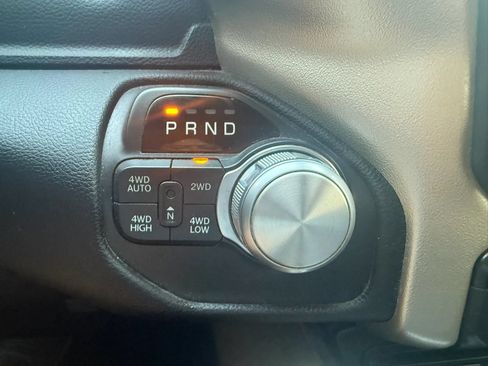 Used 2019 RAM 1500 Laramie AWD/4WD image 13