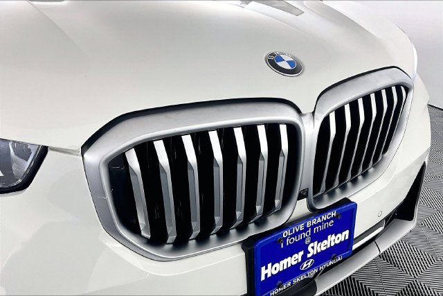 Used 2024 BMW X5 xDrive40i w/ Premium Package AWD/4WD image 34