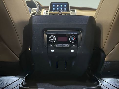 Certified 2021 Chevrolet Tahoe Premier w/ Premium Package image 36