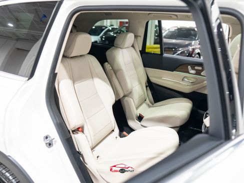 Used 2021 Mercedes-Benz GLS 450 4MATIC image 17