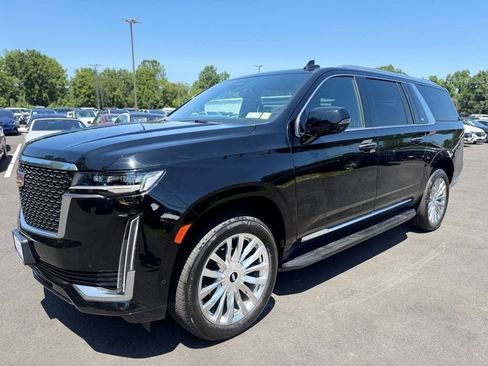 Used 2024 Cadillac Escalade ESV Premium Luxury AWD/4WD image 9