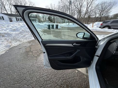 Used 2020 Volkswagen Jetta S w/ Driver Assistance Package image 13