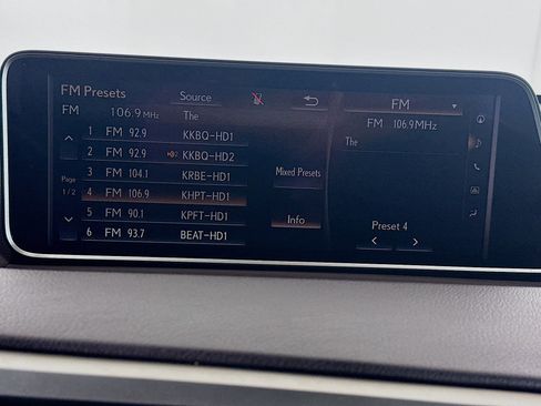 Used 2018 Lexus RX 350L w/ Premium Package image 21