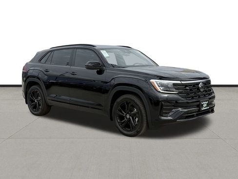 New 2026 Volkswagen Atlas Cross Sport SEL R-Line image 3