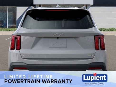 New 2026 Kia Sorento S image 16