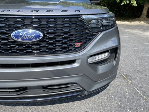 Used 2023 Ford Explorer ST w/ Equipment Group 401A AWD/4WD image 11