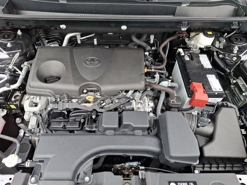 Used 2025 Toyota RAV4 XLE image 27