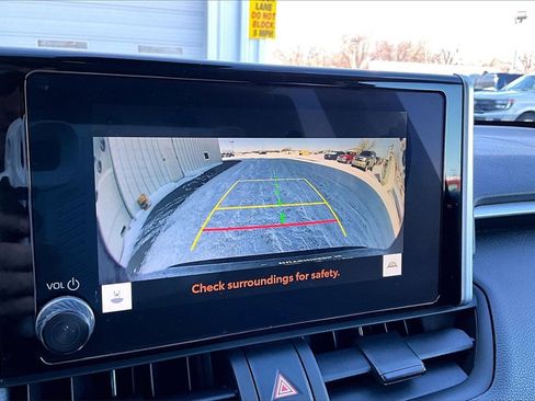 Used 2024 Toyota RAV4 XLE image 18