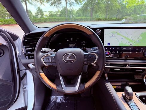 Certified 2025 Lexus RX 350 Premium w/ Accessory Package (Z1) FWD image 22