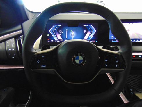 Used 2025 BMW X3 xDrive30i w/ Convenience Package image 16