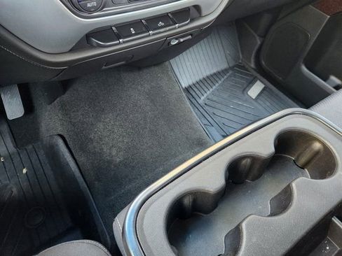 Used 2017 GMC Sierra 2500 SLE w/ HD SLE Preferred Plus Package image 24