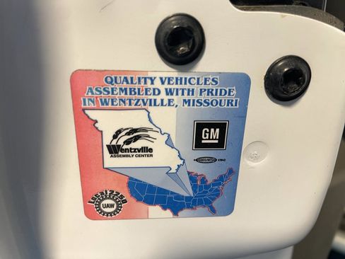 Used 2024 GMC Savana 2500 w/ Driver Convenience Package RWD image 8