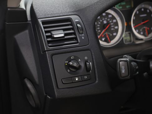 Used 2013 Volvo C70 T5 image 18