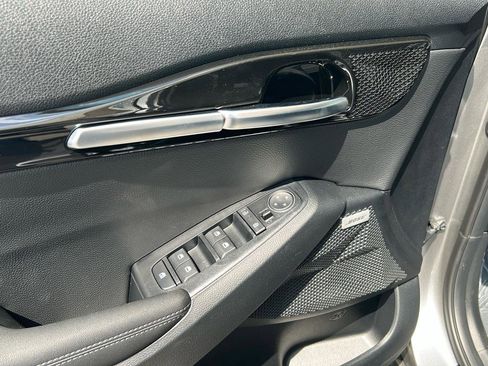 New 2026 Kia Seltos SX w/ SX Sunroof Package image 18