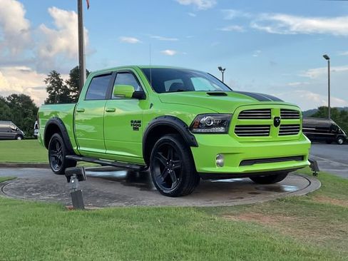 Used 2017 RAM 1500 Sport RWD image 9