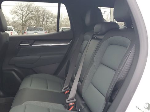 New 2026 GMC Terrain AT4 w/ Technology Package II AWD/4WD image 18