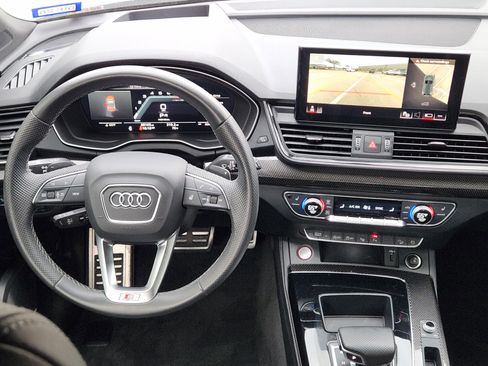 Used 2022 Audi SQ5 Prestige w/ Prestige Package image 34