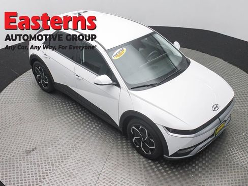 Used 2024 Hyundai Ioniq 5 SEL RWD image 3
