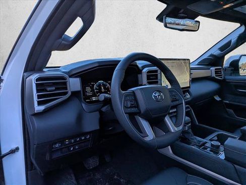 Used 2026 Toyota Tundra Limited AWD/4WD image 3