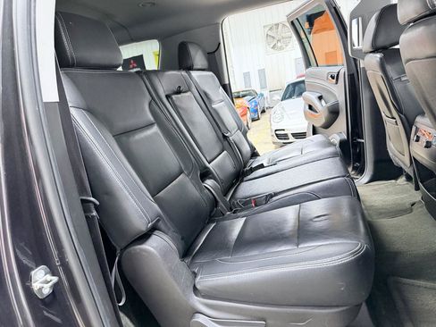 Used 2015 GMC Yukon XL SLE w/ Convenience Package RWD image 36