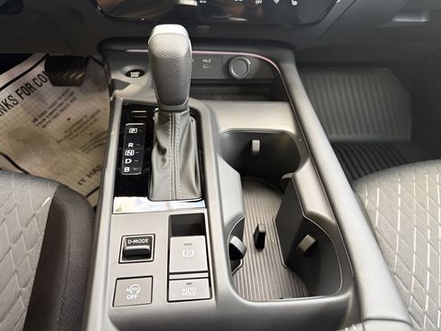 New 2026 Nissan Sentra SV w/ SV Convenience Package FWD image 20