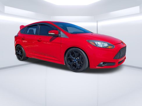 Used 2014 Ford Focus ST FWD image 1