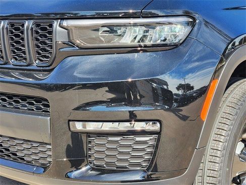 New 2025 Jeep Grand Cherokee L Limited image 5