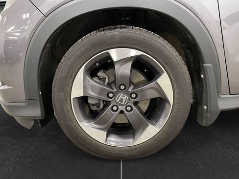 Used 2018 Honda HR-V EX image 14