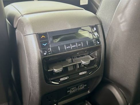 New 2025 Jeep Grand Cherokee L Limited w/ Luxury Tech Group II image 26