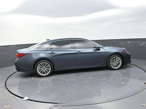 Used 2021 Toyota Avalon Limited w/ Advanced Safety Package image 8