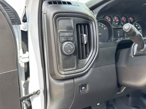 Used 2025 Chevrolet Silverado 1500 W/T RWD image 19