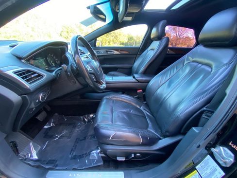 Used 2017 Lincoln MKZ Reserve image 8