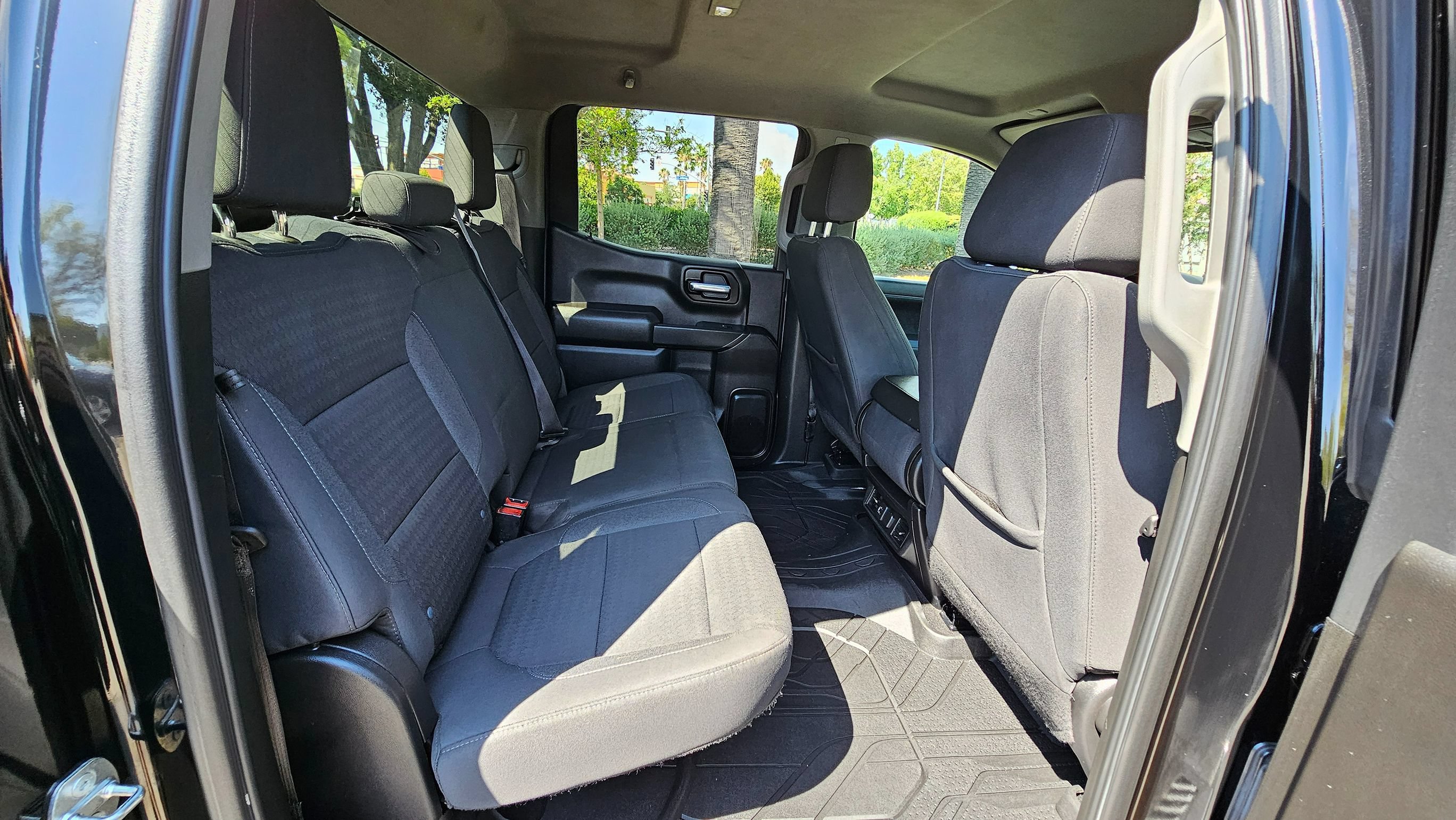 Used 2022 Chevrolet Silverado 1500 LT w/ LPO, Liner Protection Package RWD image 27