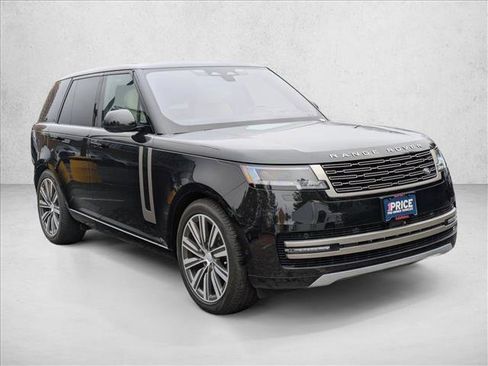 Used 2023 Land Rover Range Rover SE image 3