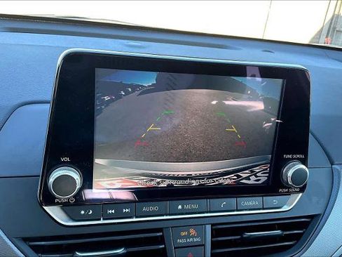 Certified 2023 Nissan Altima 2.5 SR image 25