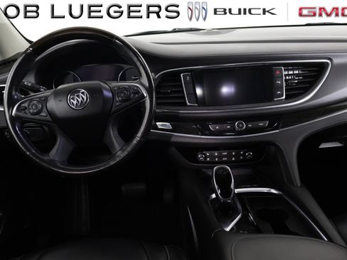Used 2019 Buick Enclave Avenir FWD image 21