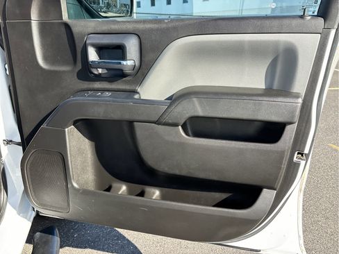 Used 2018 Chevrolet Silverado 1500 Custom w/ Custom Value Package image 23