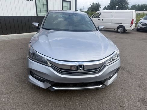 Used 2016 Honda Accord Sport image 3