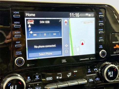 Used 2020 Toyota Highlander Limited image 16