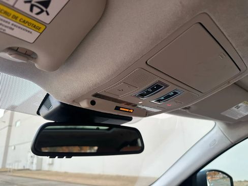 Used 2018 Jaguar F-PACE Portfolio image 37