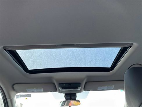 New 2025 Nissan Altima 2.5 SL image 31