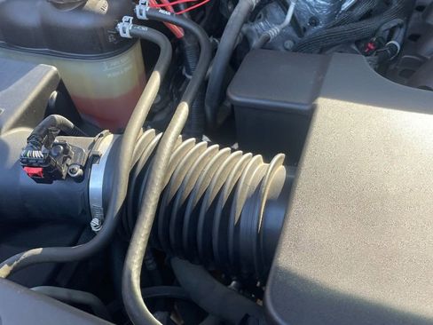 Used 2018 Chevrolet Silverado 1500 W/T w/ Black Out Edition image 18