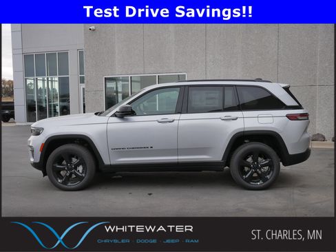 New 2025 Jeep Grand Cherokee Limited w/ Black Appearance Package image 1