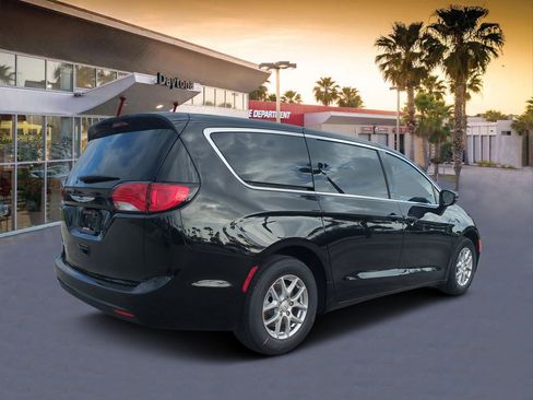 New 2026 Chrysler Voyager LX image 3