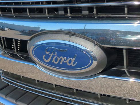 Used 2022 Ford F250 XLT w/ XLT Value Package image 12